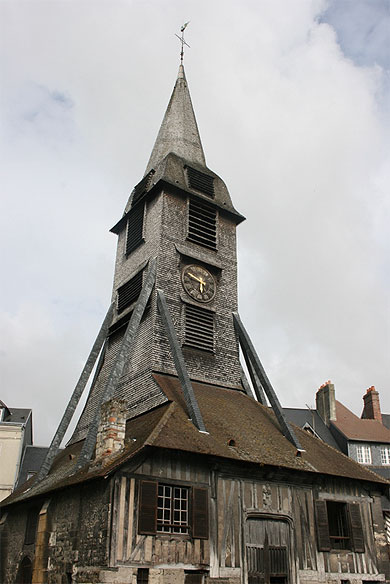 Clocher de l'église Sainte-Catherine Clocher de l'église Sainte-Catherine