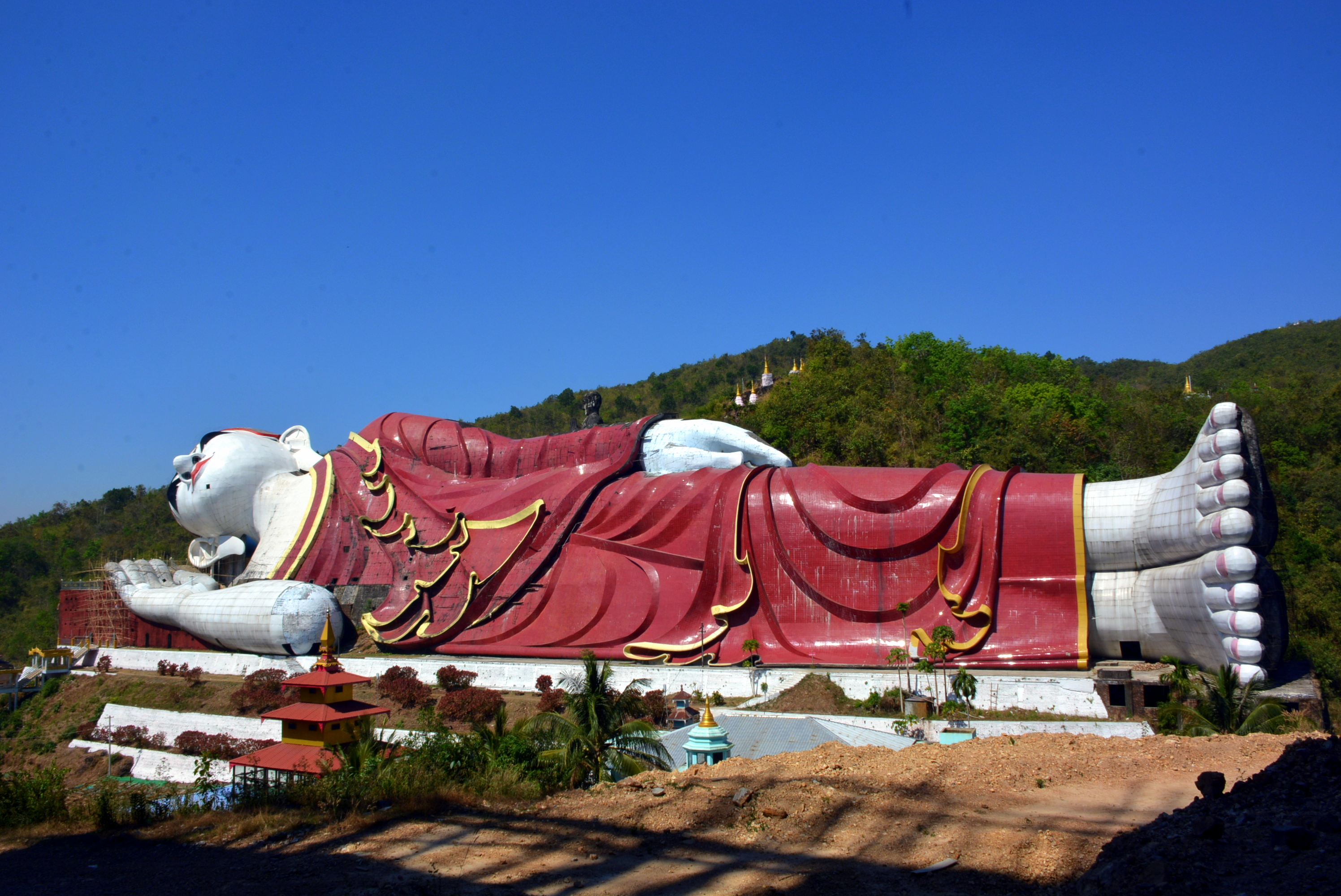 Le boudha couché Le boudha couché