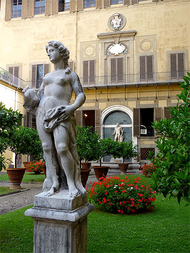 Dans le goût des villas italiennes Dans le goût des villas italiennes