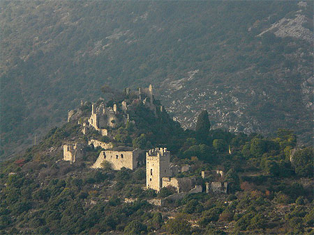 Ruines de Chateauneuf Ruines de Chateauneuf