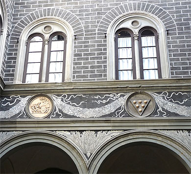 Fenêtres du palais gris Fenêtres du palais gris