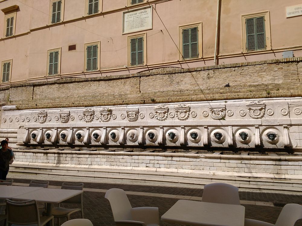 Fontaine à Ancône