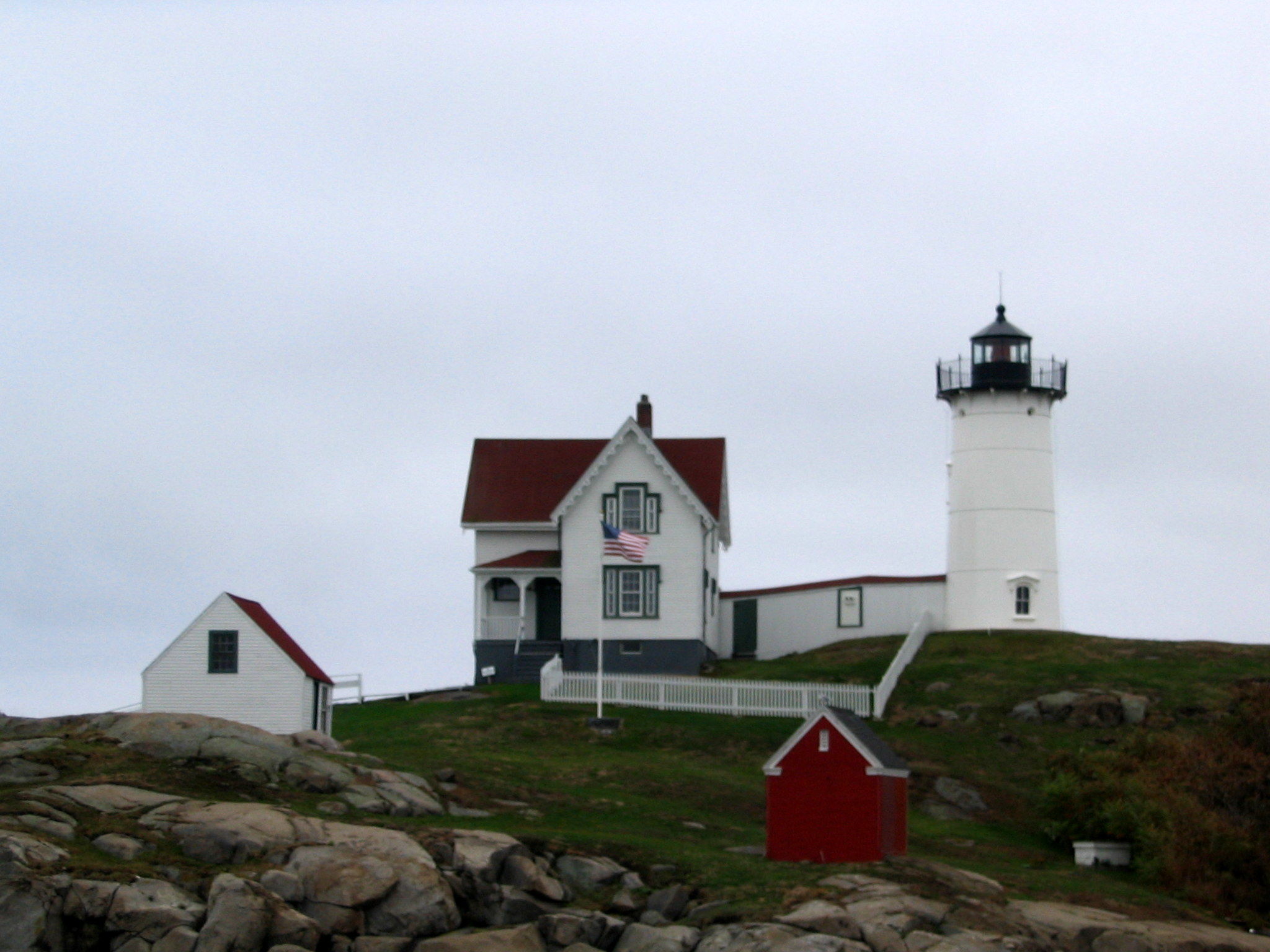 Le phare de Cape Neddick seul sur son île
