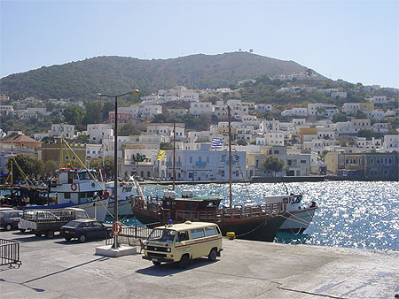 Le port d'Agia Marina Le port d'Agia Marina