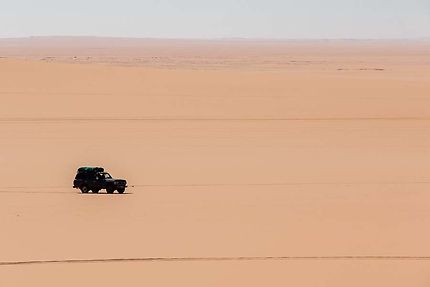 Erg Admer, Edehi Inforas - Le désert tout plat 