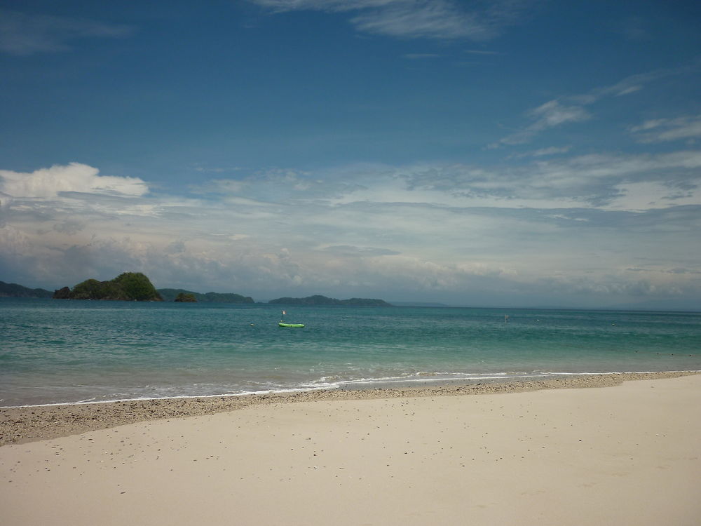 Vue depuis l'Isla Tortuga au large de Montezuma