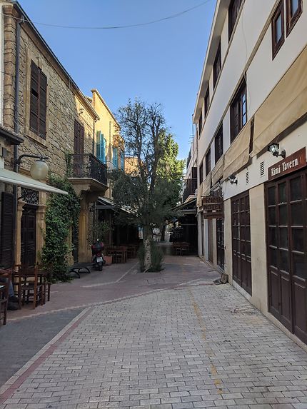 Rue des tavernes
