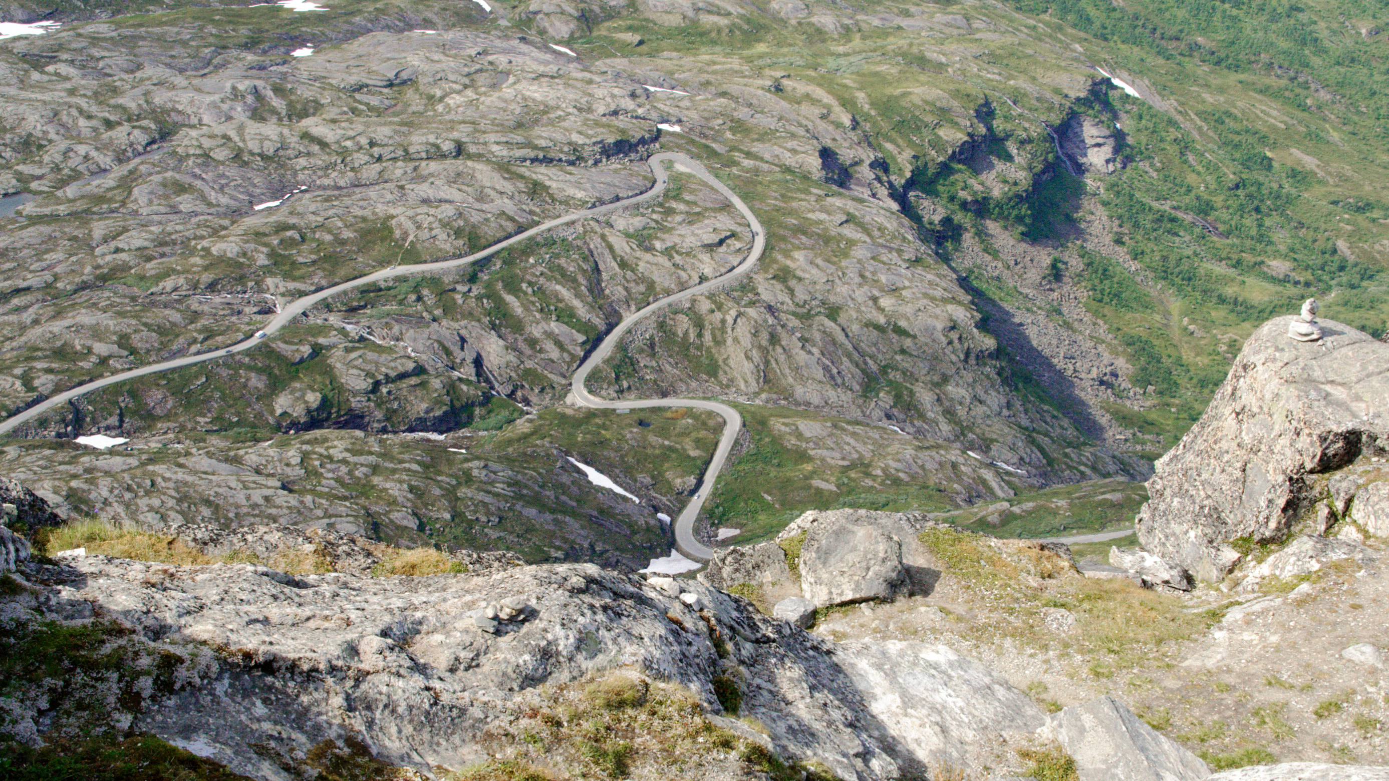 La route des trolls Routes Transport Route des Trolls — free download