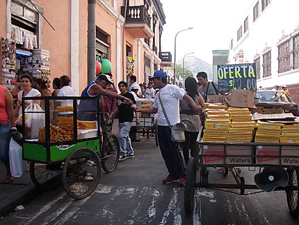 Vendeurs ambulants à Lima