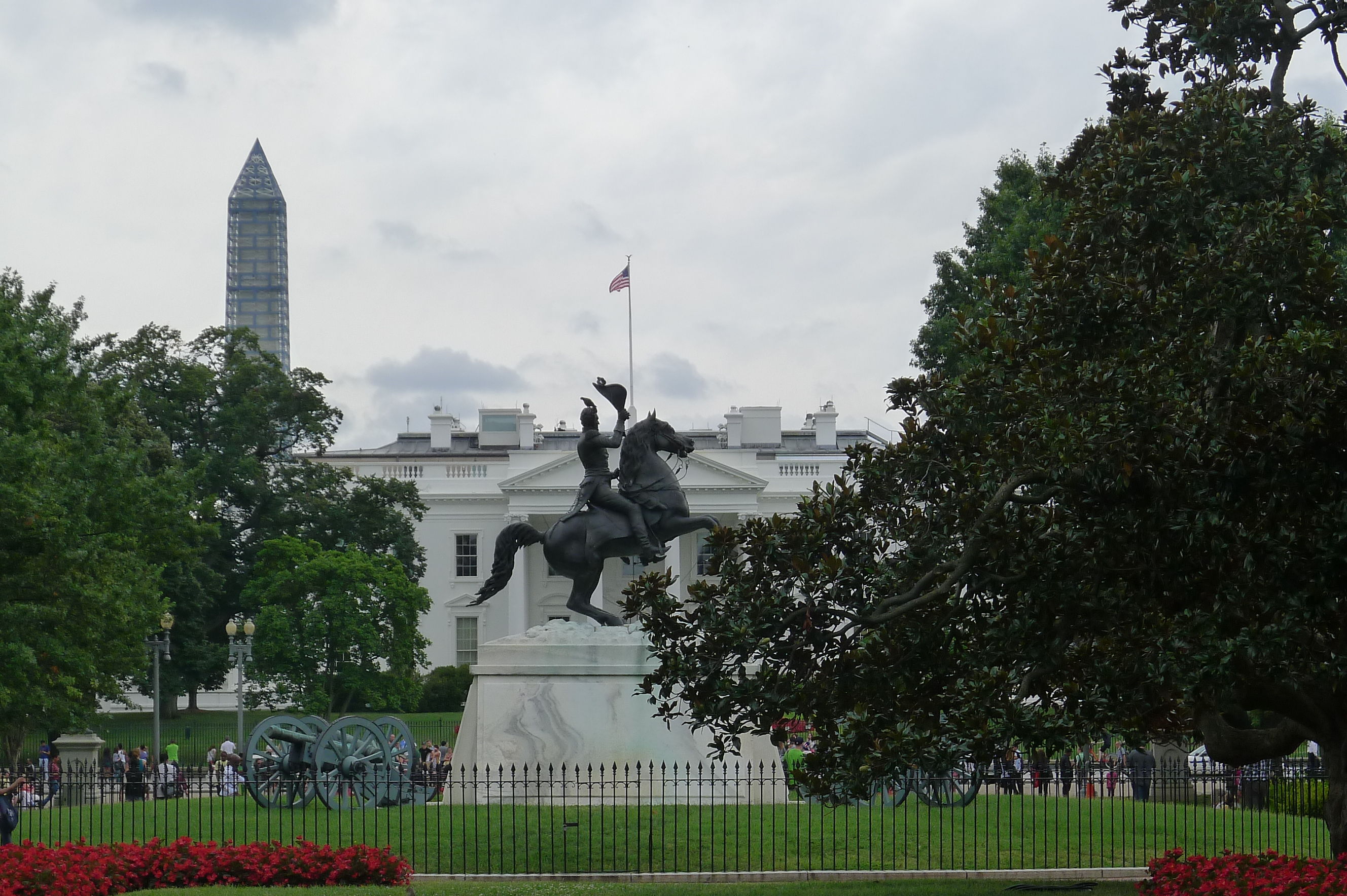 Statue d'Andrew Jackson devant la Maison Blanche