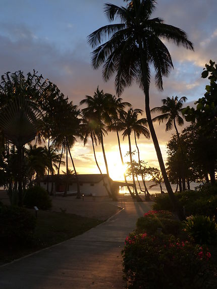 Coucher De Soleil à Deshaies En Guadeloupe Plages Mer