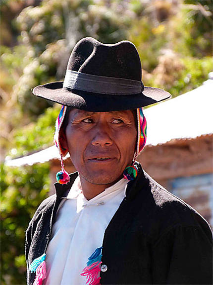 Costume traditionnel à Taquilé