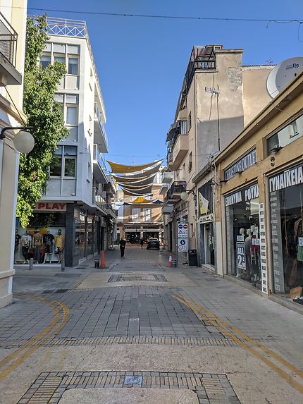 Rue commerçante de Nicosie