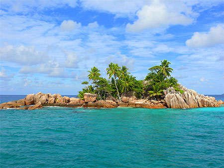 Superbe îlot perdu en mer Superbe îlot perdu en mer