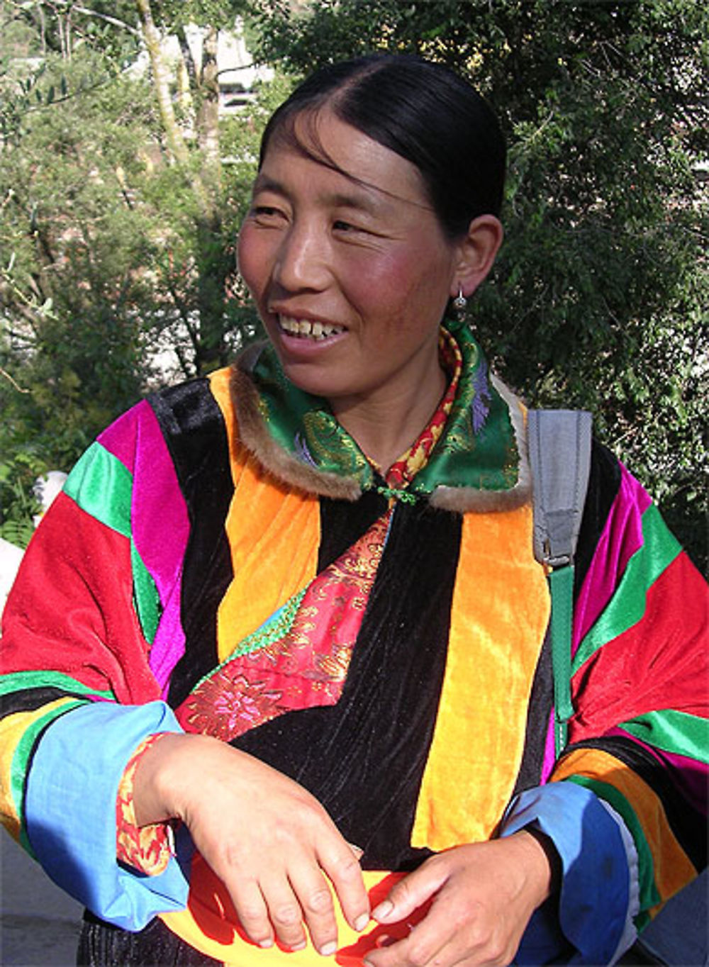 Femme en pélerinage au monastère de Kumbum