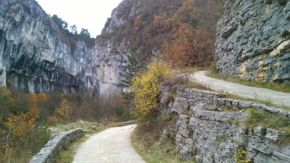 Route introuvable à Omblèze, Drôme