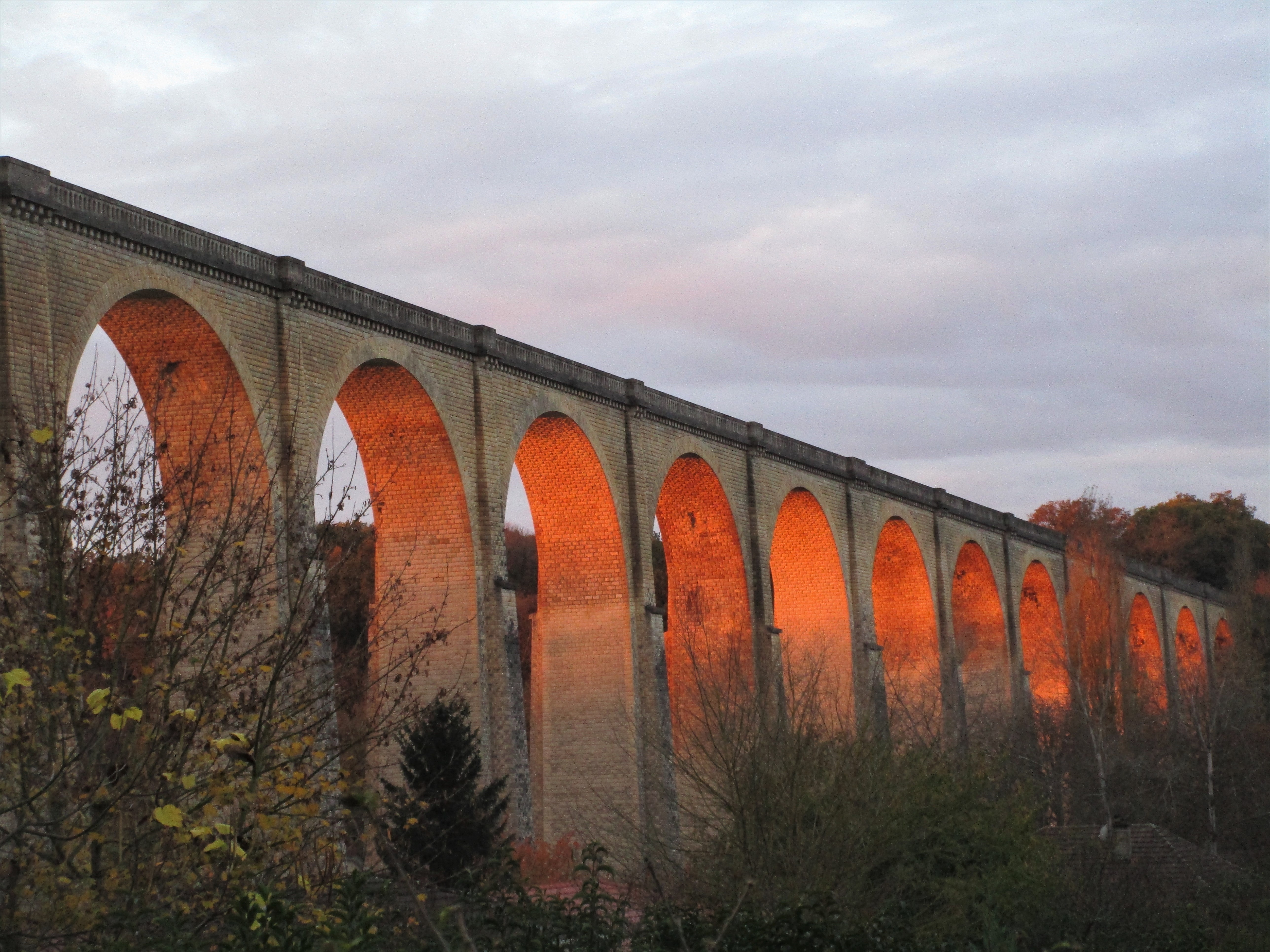 Le viaduc du Blanc (Indre) Le viaduc du Blanc (Indre)