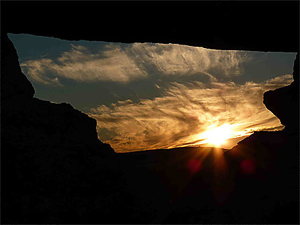 La fenêtre de l'Isalo - Coucher de soleil