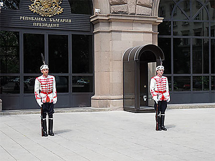 Les gardes devant le Palais Présidentiel