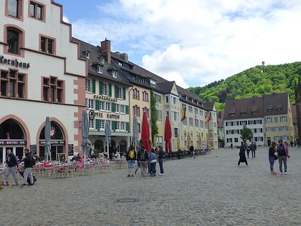 Côté Est de la place, Freiburg im Breisgau