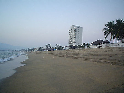 L'hôtel et la plage 