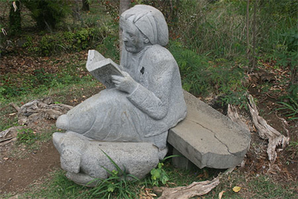 Statue dénonçant le Code noir