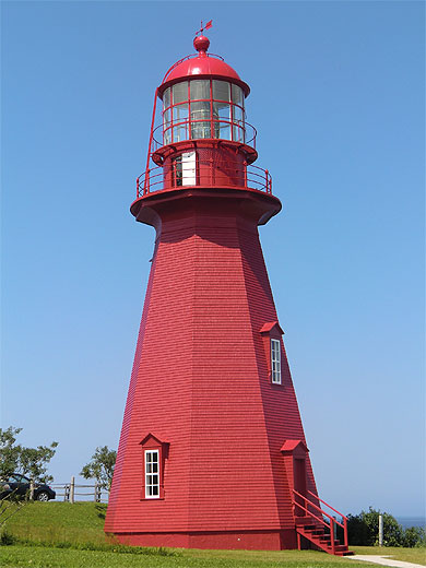 Phare de la Martre (Cap chat, Gaspésie) Phare de la Martre (Cap chat, Gaspésie)