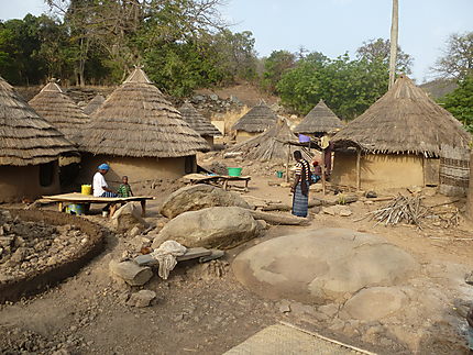 Campement villageois d'Afia