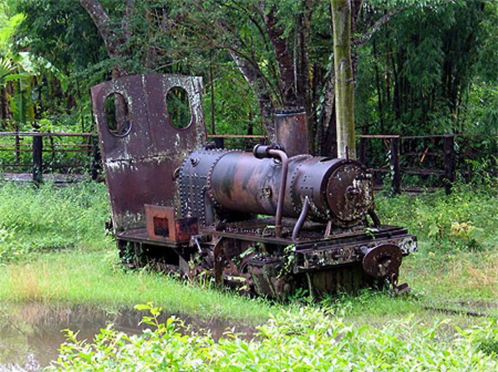 La dernière locomotive du Laos...