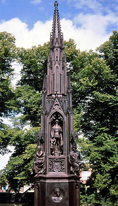 La statue de Heinrich Rubenow La statue de Heinrich Rubenow