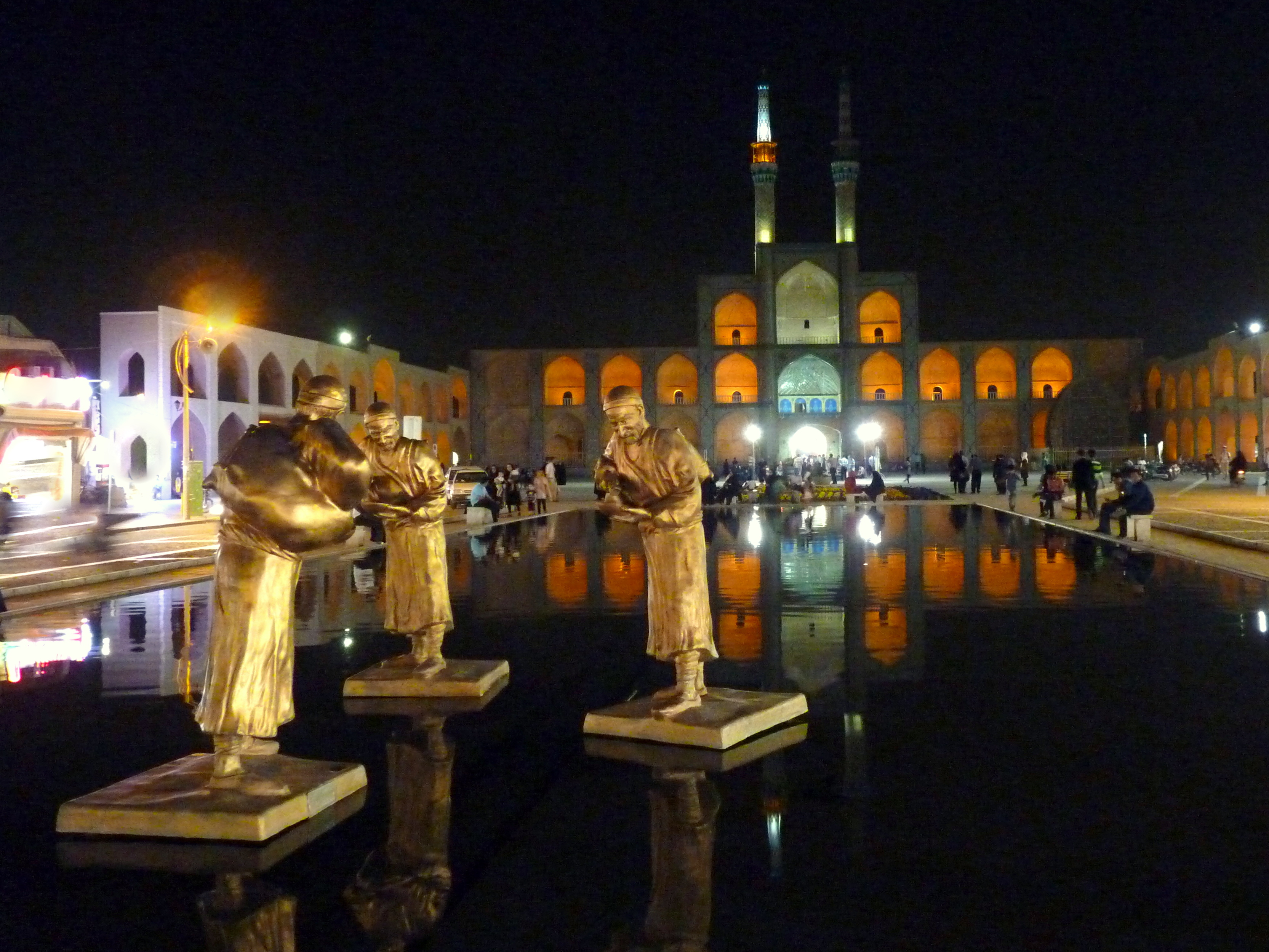 Place Amir Chakhmaq Place Amir Chakhmaq