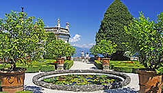 Les lacs italiens, c&ocirc;t&eacute; jardins