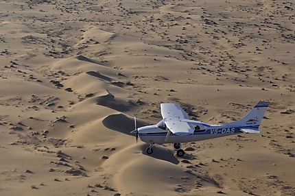 Survol du désert du Namib