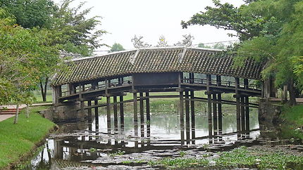 Pont couvert de Thanh Toan