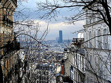 La tour Montparnasse vue de Montmartre