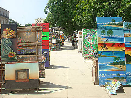 Le marché pour touriste de la havane se trouvant vers le Malécon