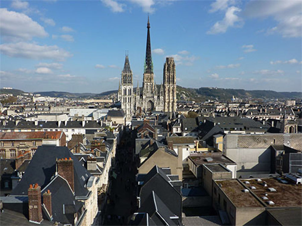 Cathédrale vue depuis le Gros Horloge