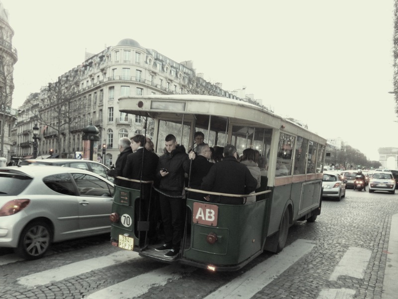 ancien-bus-ratp-transport-champs-lys-es-8-me-arrondissement