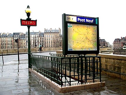 Les stations du métro Parisien