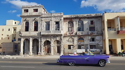 Le long du Malecon à La Havane