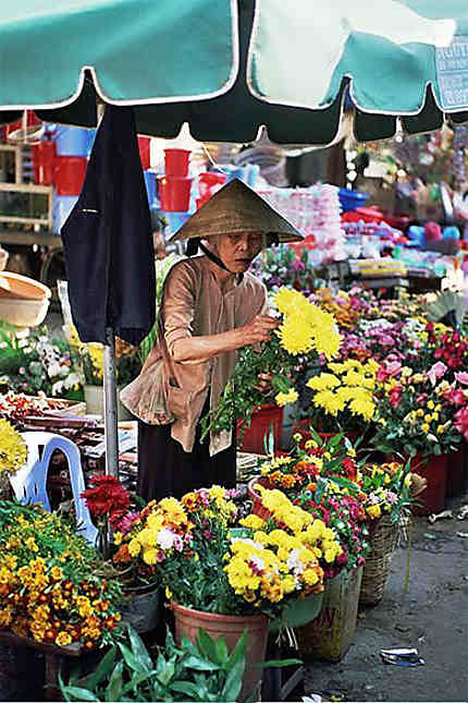 HÔI AN marché aux fleurs