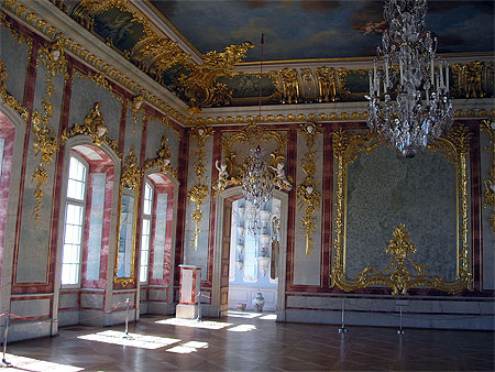 CHATEAU DE RUNDALE CHATEAU DE RUNDALE