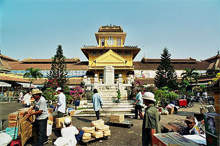 Marché Binh Tây à Cholon Marché Binh Tây à Cholon