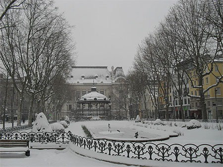 Place Jean-Jaurès Place Jean-Jaurès