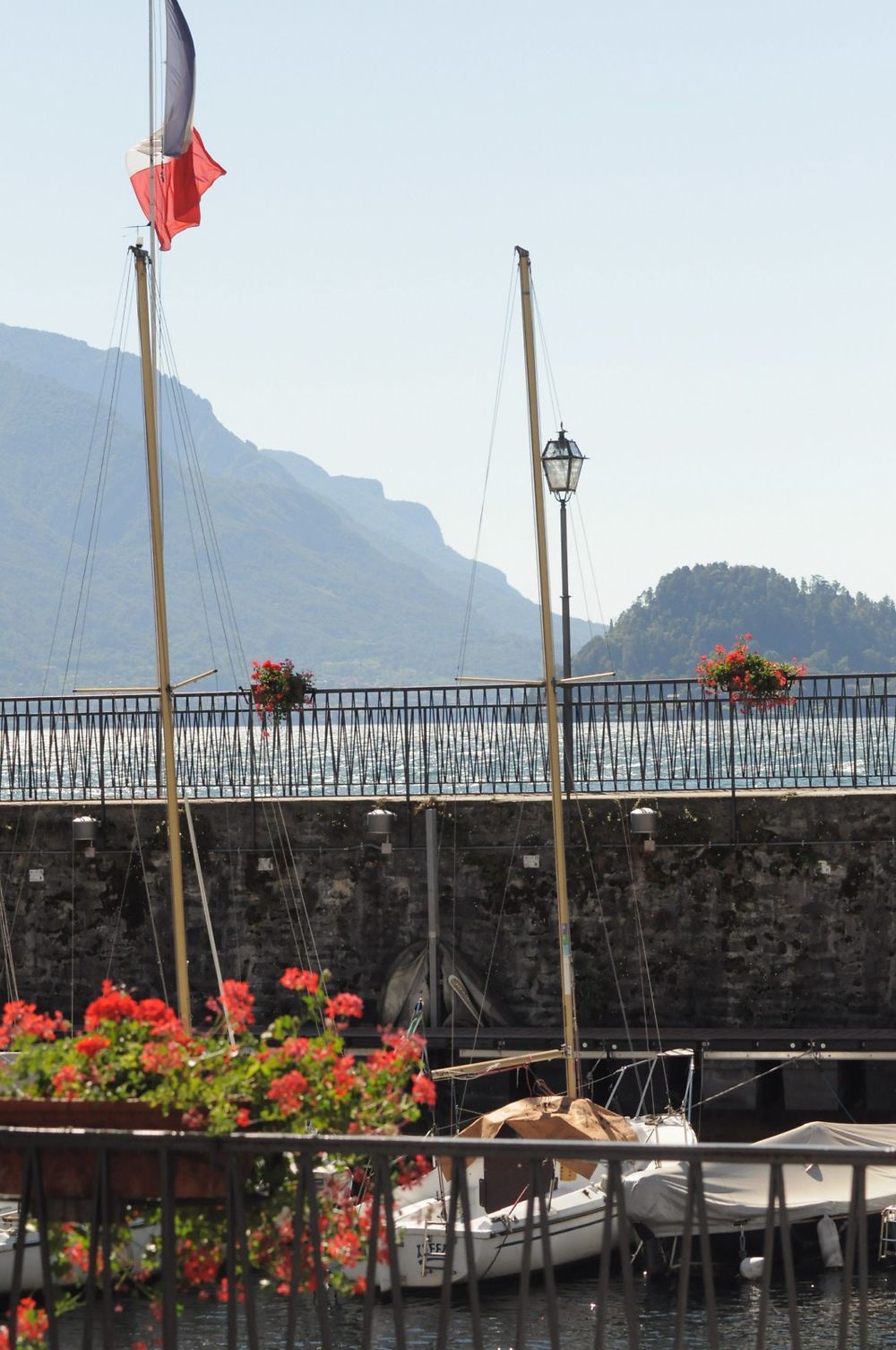 Dans le port de Menaggio