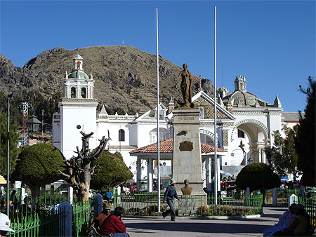 Basílica de Nuestra Señora de Copacabana Basílica de Nuestra Señora de Copacabana