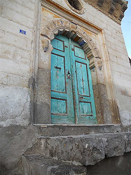 Façade de maison à Mustafapaça