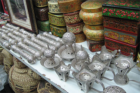 Dans le souk de Muttrah Dans le souk de Muttrah