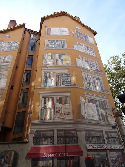 Mur peint à Lyon
