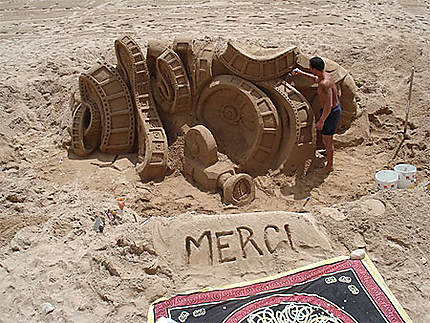 Sculpture sur sable